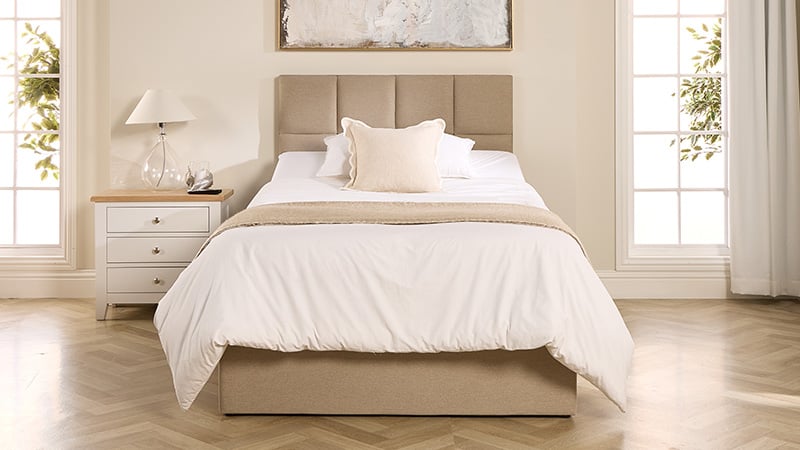 Opal Motion Divan