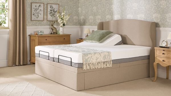 Ruby Motion Divan