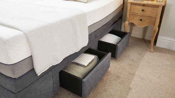 Topaz Motion Divan