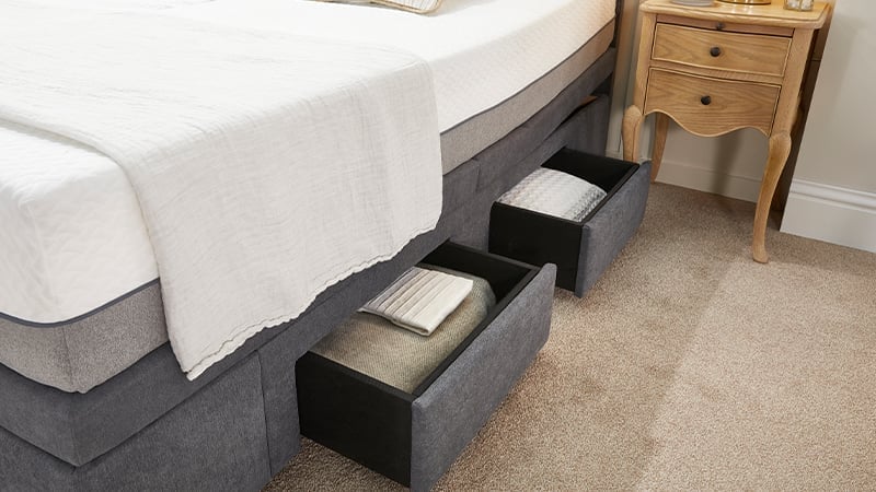 Topaz Motion Divan